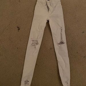 white american eagle ripped jeans